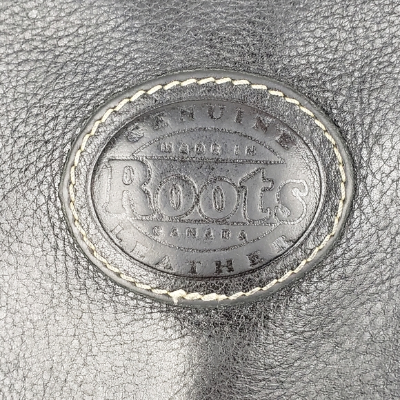 Roots | Village Bag - Picture 6 of 8